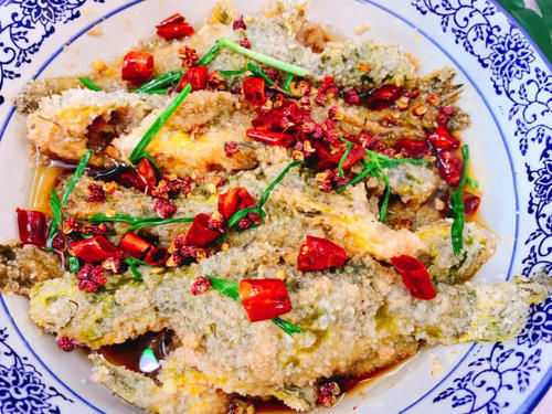 这鱼22元一斤,再贵也别省,多给孩子吃,个子长得快,头脑更聪明