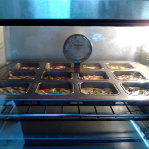 迷你香葱芝士火腿小方包，葱香浓郁，味道不错哦