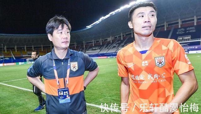 李霄鹏|李霄鹏与山东泰山国脚再次相遇,感觉很亲切,都有望获得重用