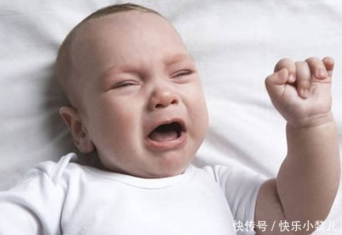 举动|“人类幼崽”多大开始长牙?这三个“讨厌”举动,说明宝宝要长牙