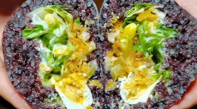 黑米学会这样做，不熬粥不煮饭，比吃补药还补，孩子也特别喜欢吃