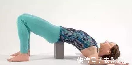 双腿|对子宫那么好,还能瘦小肚子,去水桶腰,这个动作太厉害了!