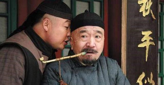 上当受骗|小伙带“破纸”参加鉴宝,说是父亲花8万买的,专家看后脸色一变