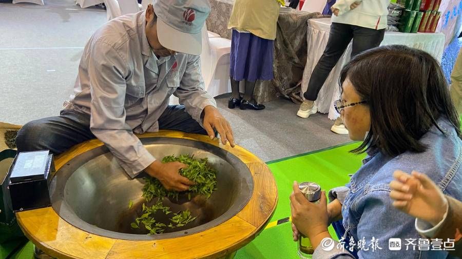 崂山区政府$第10届青岛茶博会启幕，崂山18家茶企齐推江北第一茶