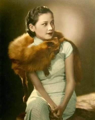 清点|1978年郭沫若去世,妻子清点遗物时发现一张照片,不久便自缢身亡