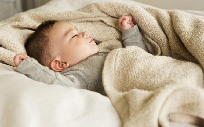 宝妈|宝宝从出生到6个月,宝妈要做好6件事,让宝宝发育得更好更健康