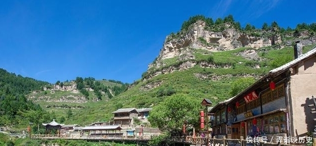 山西除了悬空寺，还有一座神奇的“悬空村”，犹如空中的天上人家