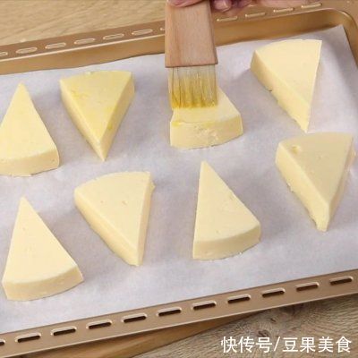 香香|香香软软甜甜的烤牛奶虽迟但到