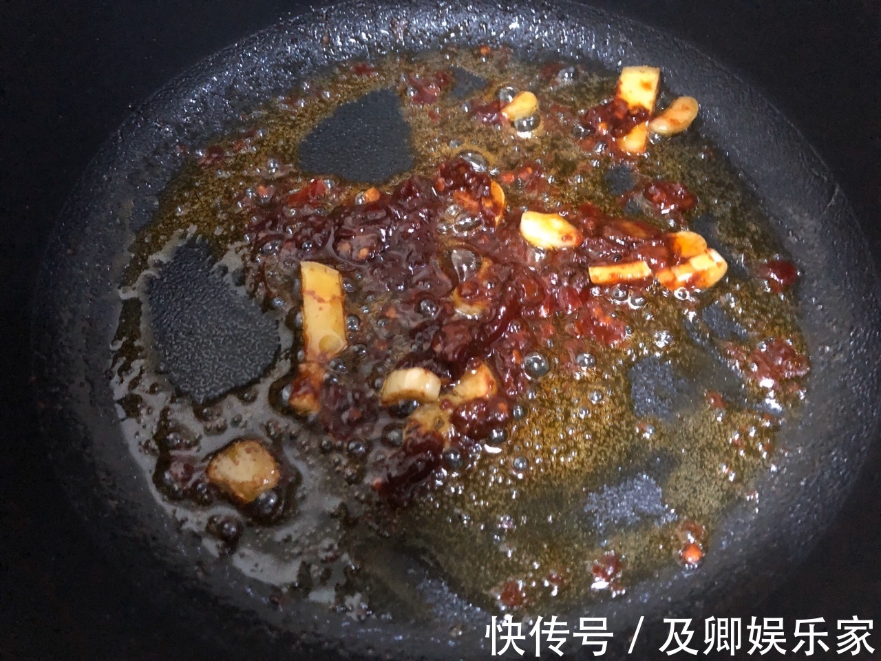 啤酒|家常排骨玉米煲，排骨香嫩肉香十足，营养下饭菜的不二之选！