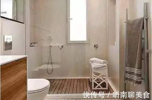 小户型|越来越多家庭淋浴房装这个东西,后悔我家没早知道,真是太聪明了