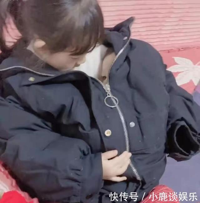 大娃|“天使姐姐”火了,怕弟弟冻着就踹怀里,网友:日后见面照样打