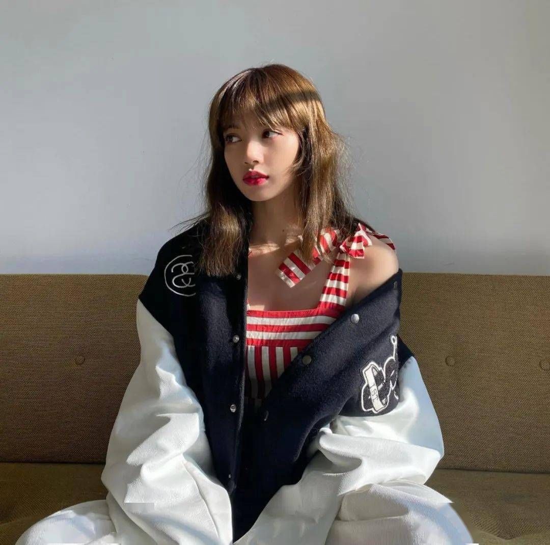 宝宝们|穿衣搭配：把裤子脱了！今夏最撩人的“甜辣风穿搭”，美到犯规！