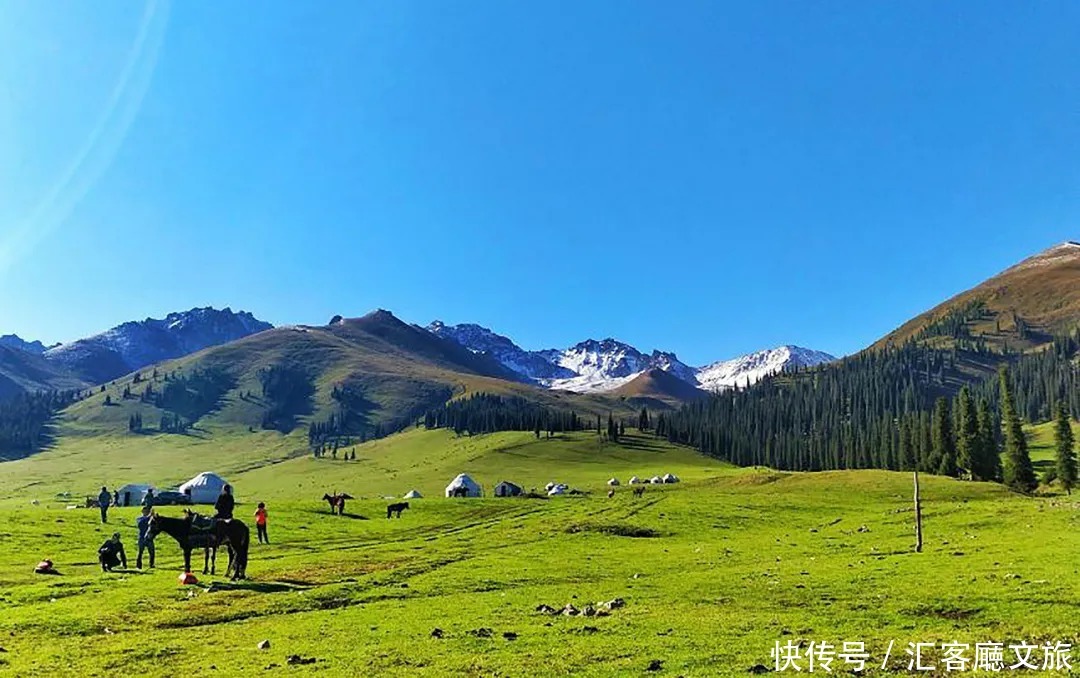 横跨崇山峻岭，穿越深山峡谷，独库公路“纵贯天山的景观大道”