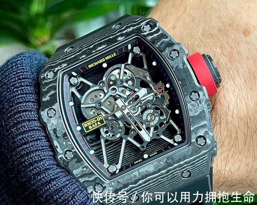 腕表|可以戴在手上打高尔夫与网球的理查德米勒腕表