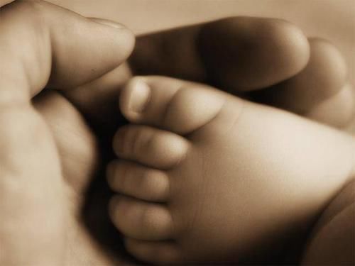 dn产检正常,生下唐氏儿,我可以起诉医院吗?能胜利吗?