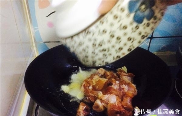 茹宝|教你烧一锅好鸡肉!肉美汤鲜,一上桌就被喝个底朝天!人人都爱吃