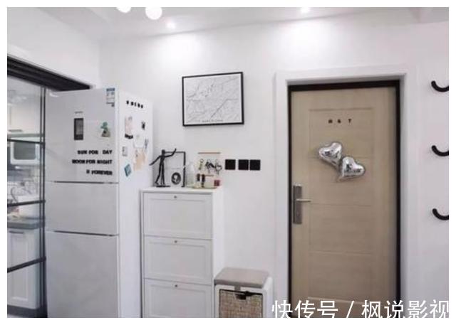 师傅|装修时:师傅在鞋柜旁安装换鞋凳,太良心了,记得谢谢师傅