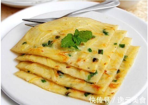 煎鸡蛋饼不要着急下锅，往面糊中加点它摇一摇，又薄又香还不粘锅