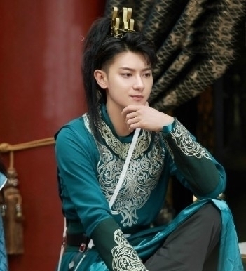 节目|《萌探》真敢玩！黄子韬大喊“我又不暗恋杨紫”，杨紫回应绝了