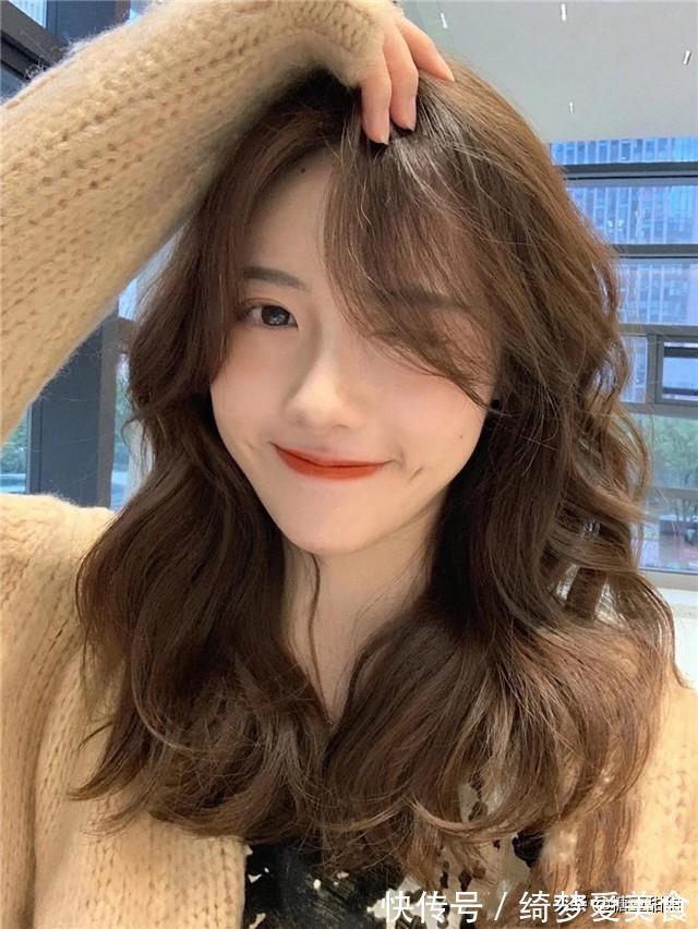 肤色|2020错过的流行发色,2021一定要染,这3种显白还不挑人