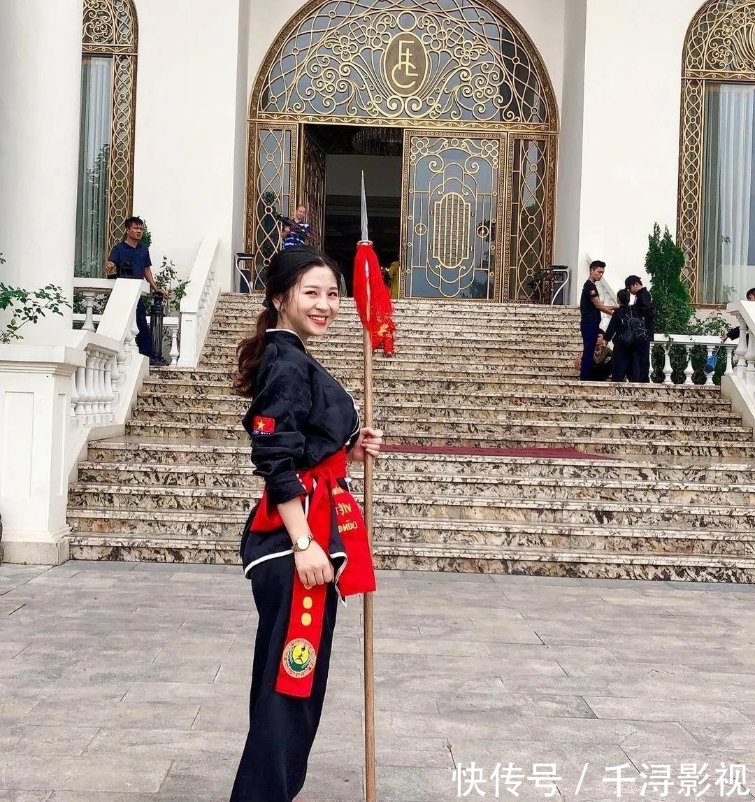 身材|越南女版“李小龙”,身材美得恰到好处,坚持健身自信满满