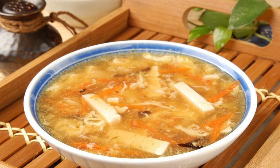 家常酸辣汤，酸辣开胃很减脂，喝它能瘦的家常菜，新手也能零失误