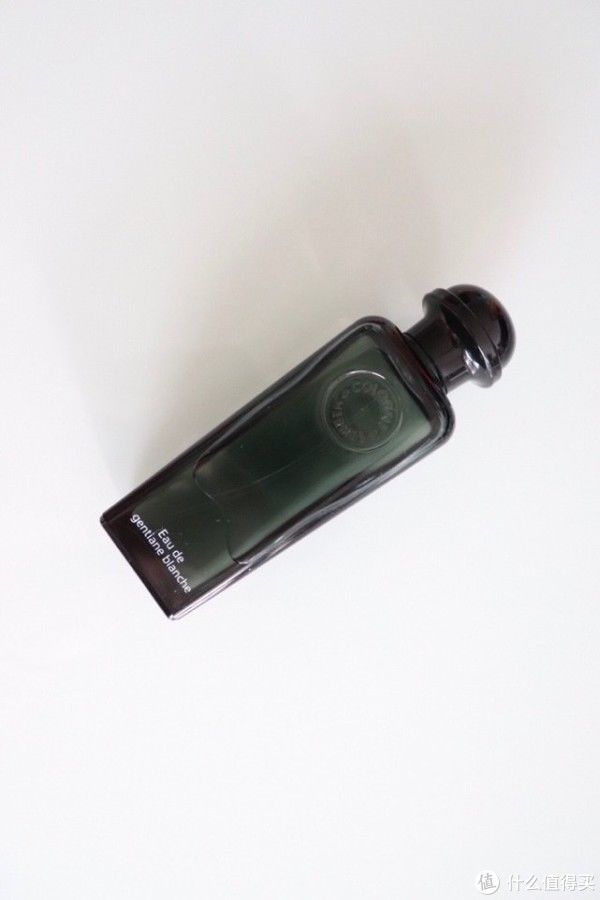 爱马仕 雪白龙胆 一款既热门又苦到入魂的香水