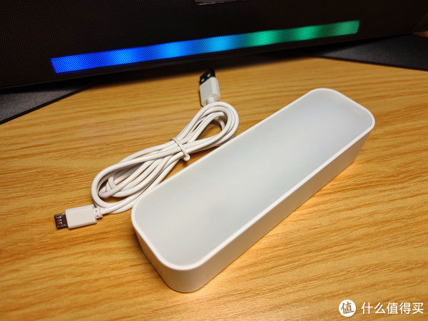 无极调光|消费降级：￥6块9的宿舍神器，无极调光3色温触控酷毙灯晒单简评