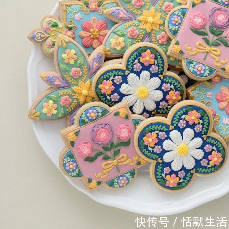 饼干|美到舍不得吃!甜品师手作花砖饼干,救救老夫的少女心!