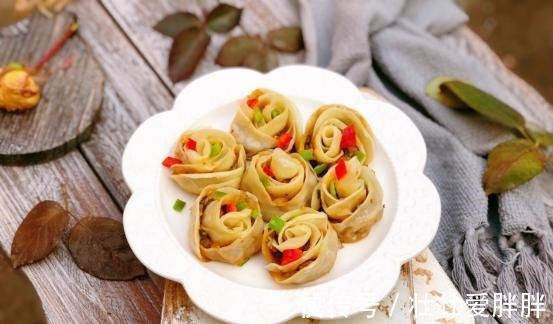 玫瑰花煎饺,形态独特味道好,有颜还好吃!