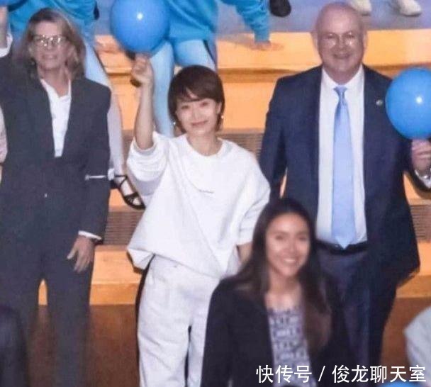 马伊琍|马伊琍短发留长,看着比从前显嫩了不少,还更有女人味了!