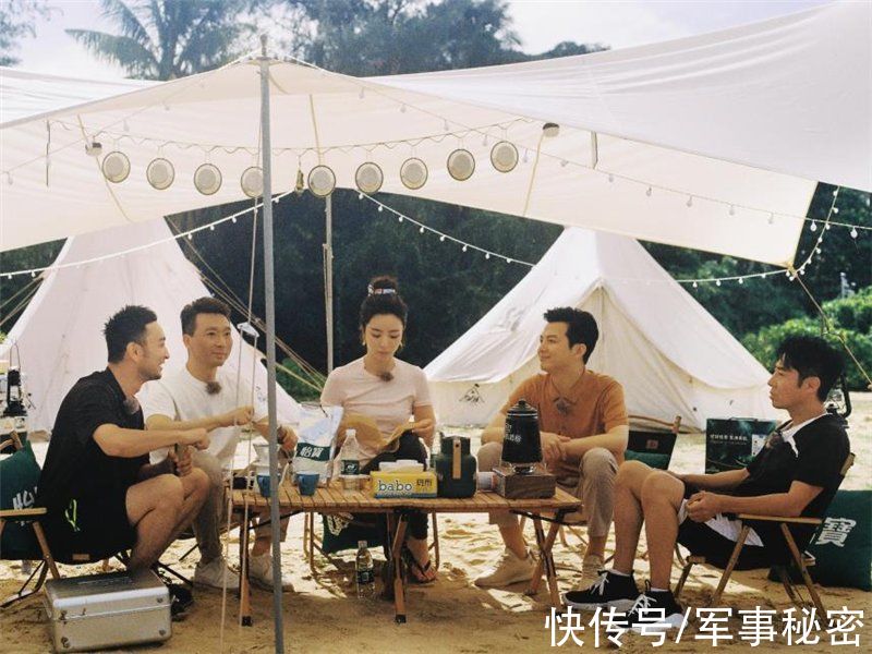 希林娜依·高|“央视天团”挑战海边瑜伽《你好生活3》游戏互动欢乐多