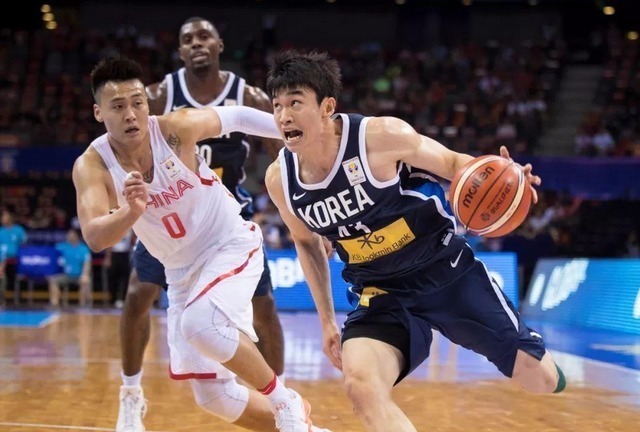 杨鸣|CBA新赛季赛制有变,杨鸣再签高1.98米射手,填补贺天举离队空位