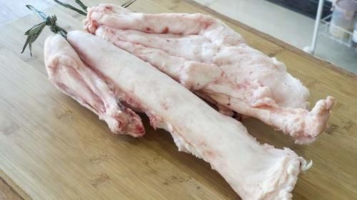 农村姑娘教你这样熬制猪油,出油量高,雪白无腥气,油渣焦黄酥脆