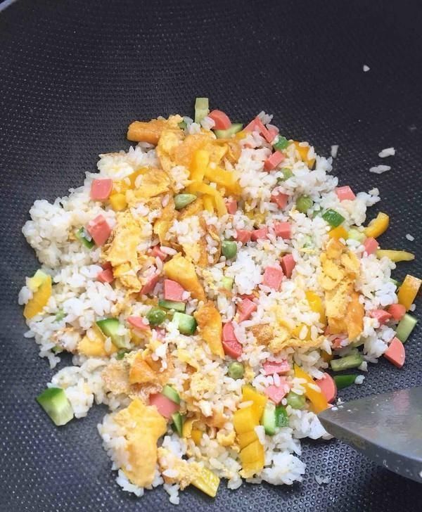 主食|公认最“长肉”的几种主食,热量等于“喝油”,我赌你肯定都吃过