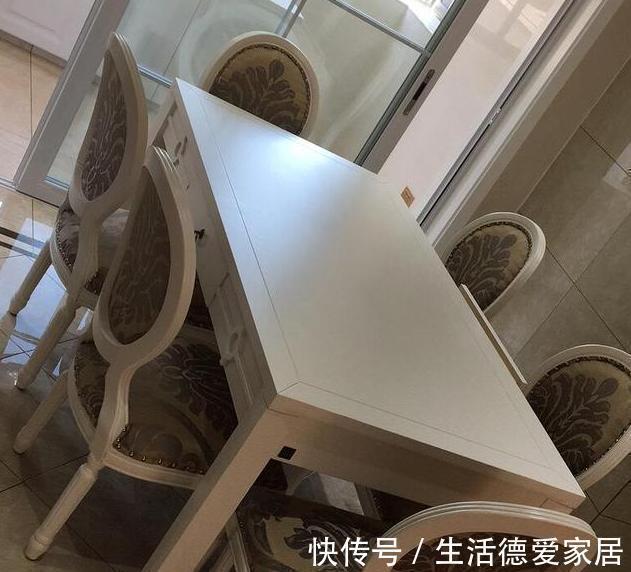 灯暖|朋友18万装修新房,家具进场就等入住了,头次见窗帘这么挂的