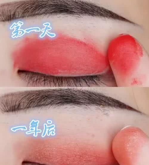 第一天化妆VS一年后,画眼线手一直在抖,网友交给时间来帮你