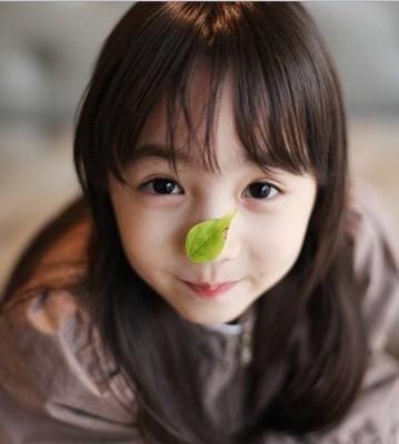 孩子|孩子长大后颜值高,小时候普遍有这几个特征,家长赶紧看看吧