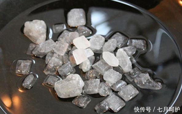 炒糖色太难了？教你好方法，简单易学，糖色炒好红亮诱人，不发苦
