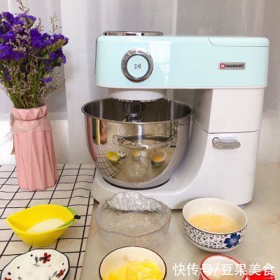 酵母|??厨师机十五分钟揉出手套膜，看完你也可以