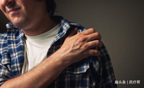 药疗君|男子肩膀疼,以为肩周炎,结果竟查出了癌症!提醒这里疼别大意