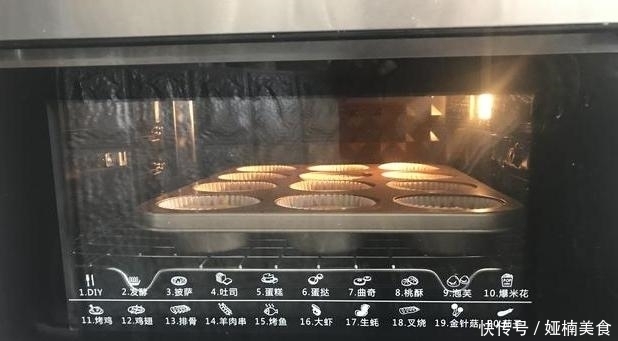 蓬松暄软老式蛋糕做法,不用水一锅出12个,几十年吃不腻