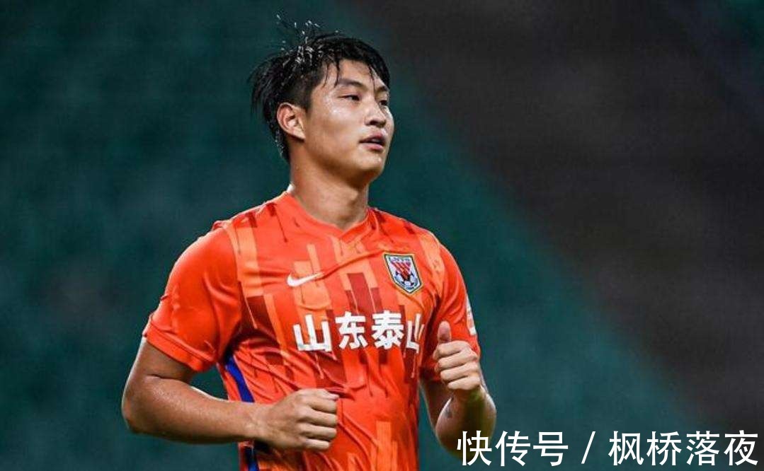 山东泰山队|中国足球最强中锋PK结果出炉！国安锋霸完胜小佩莱，一人扛起锋线！