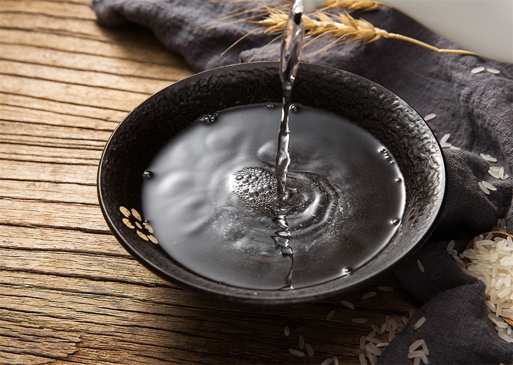 酒坊|全粮酒坊必备-秋冬季节适合喝的养生酒有哪些?