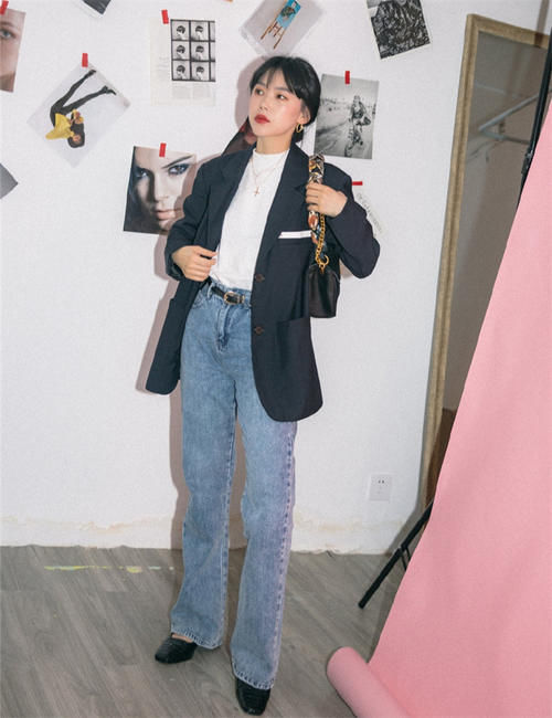 衣服|今秋流行这2件衣服:一件解决显瘦减龄问题,一件解决气质问题!