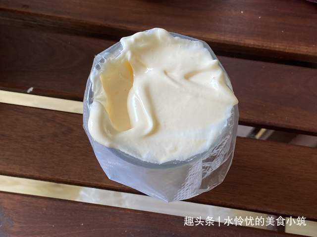 不开裂不回缩的酸奶纸杯小蛋糕,详细做法,保证你可以一次成功
