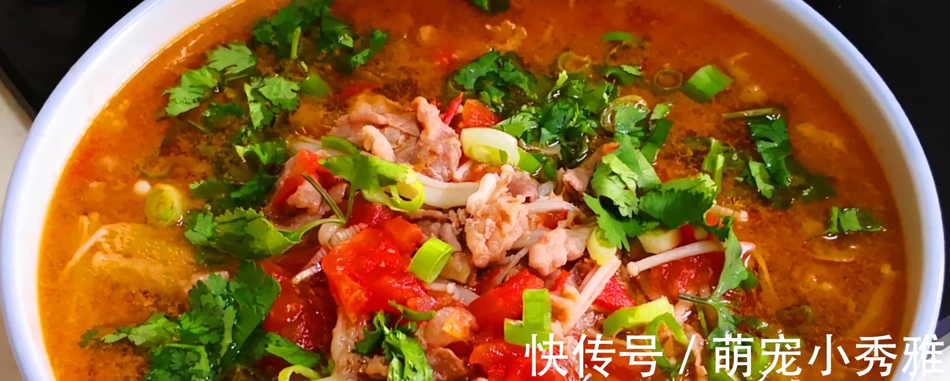 炖羊肉时,记住“一不要二不放”,羊肉不腥不膻也不柴,羊汤鲜美