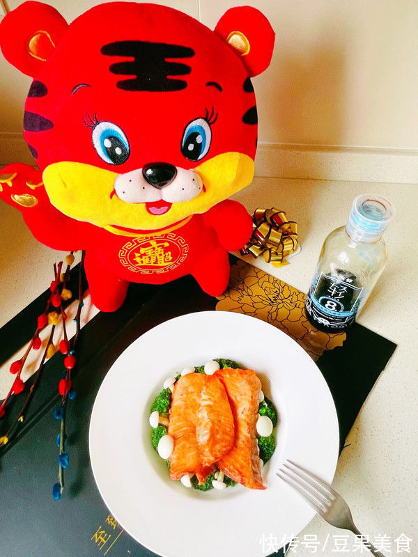 西兰花|#一口新年味，全家享佳味#年味菜乐享鱼