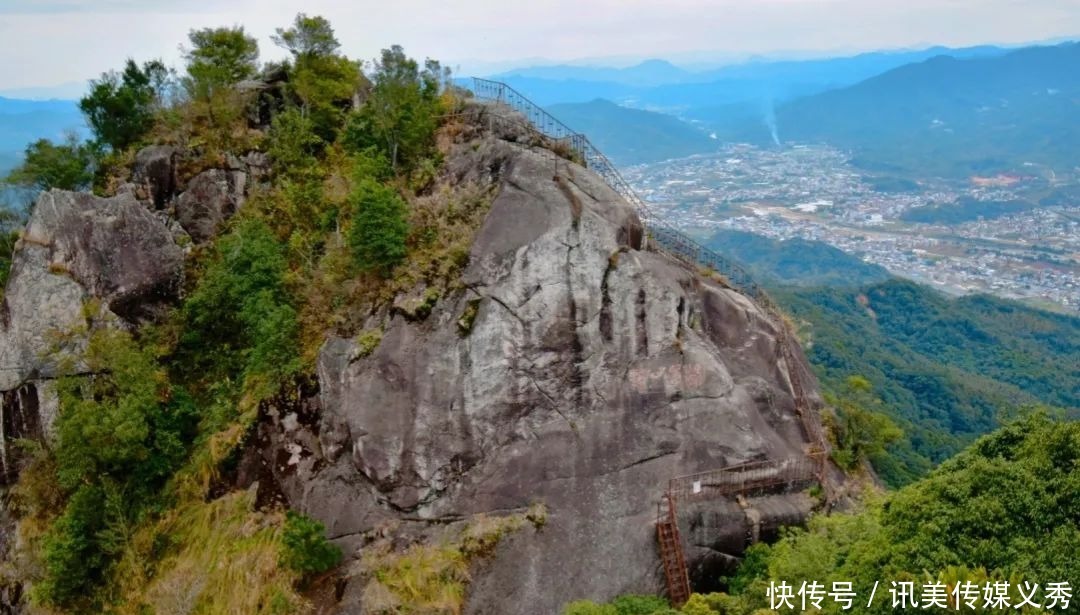 大V推荐丨金山人“拍了拍你”，一起去爬古道仙踪的鹅仙洞呀！