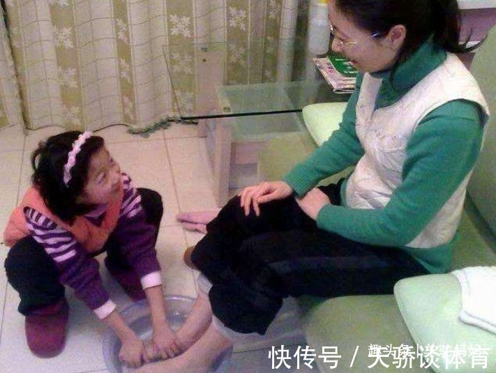 爷爷奶奶|姥姥带大的孩子,为什么更喜欢奶奶?孩子的心里话,家长最好重视